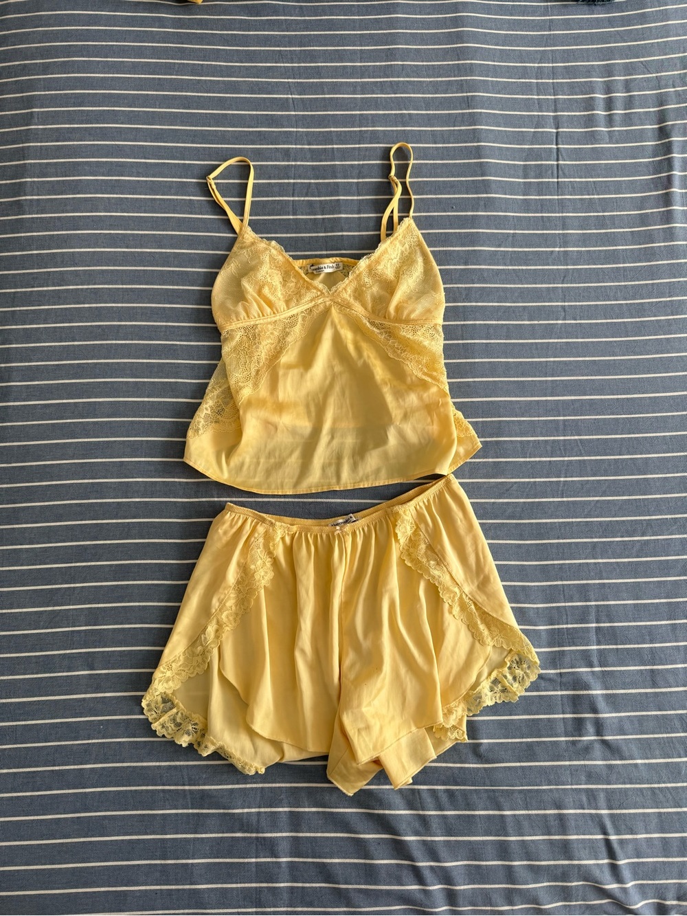 Women’s Yellow Lace Trim Camisole & Shorts Sleep Set